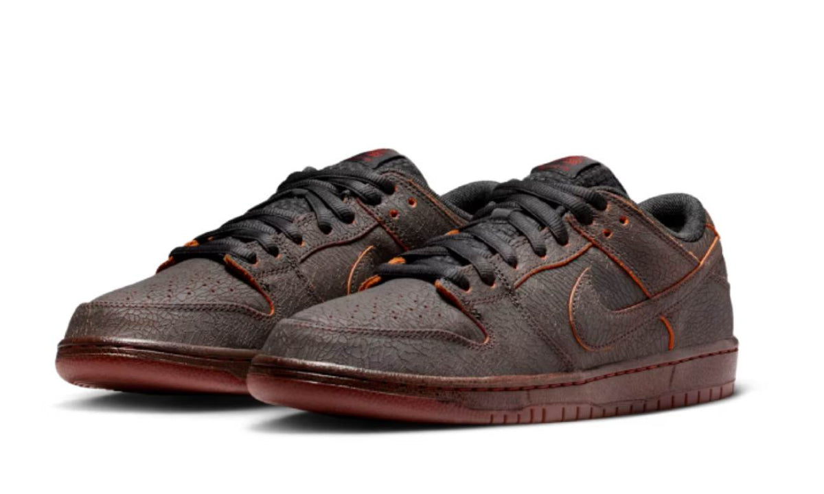 Nike SB  Dunk Low Pro Prm Dark Smoke Grey Campfire Orange "Krampus"