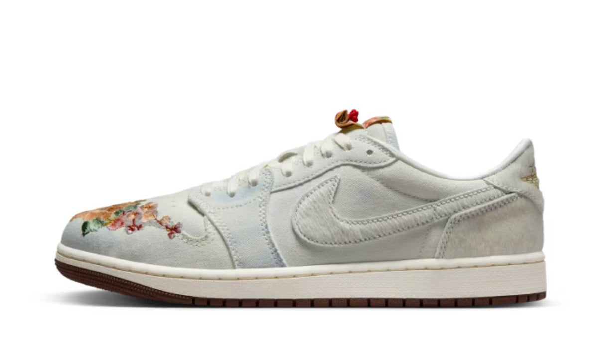 Jordan 1 Retro Low OG Football Grey Sail Light Chocolate (2026)