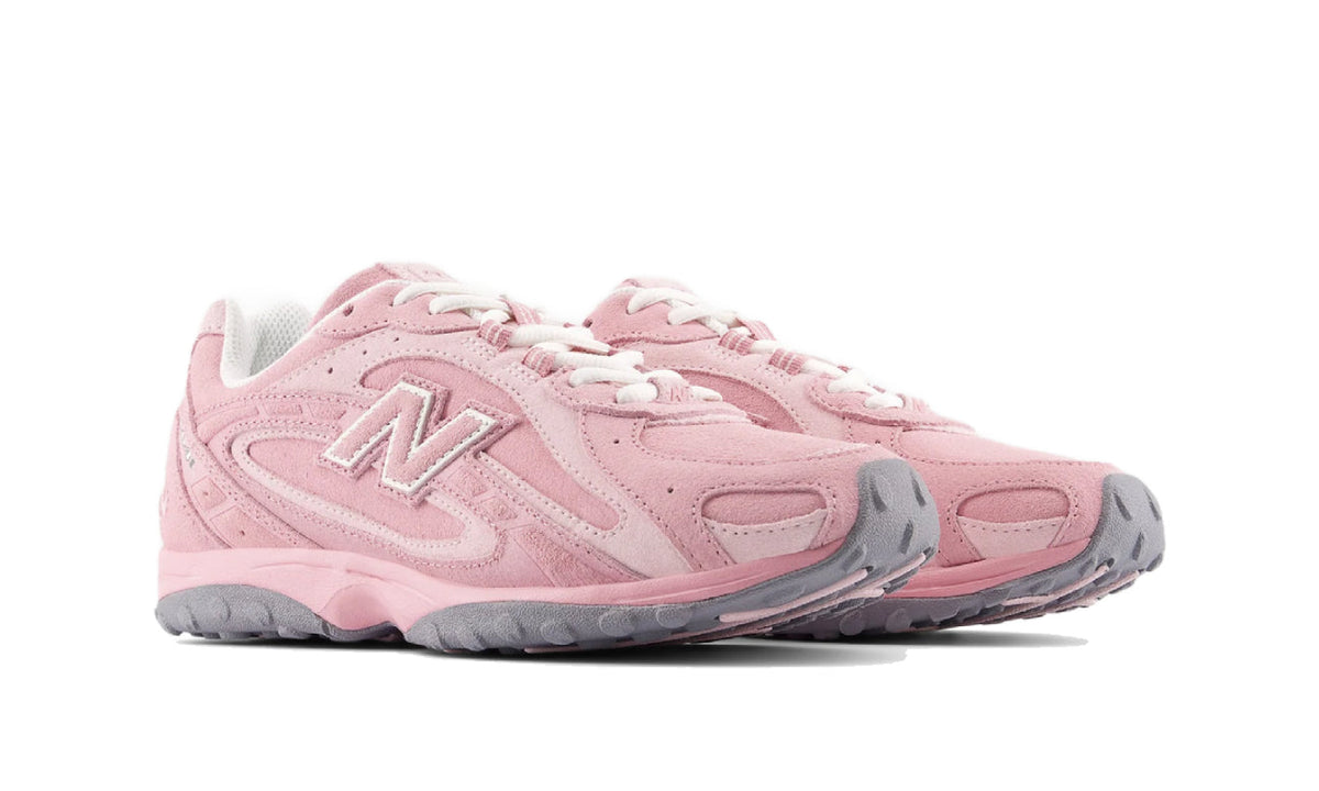 New Balance 204L Pastel Pink