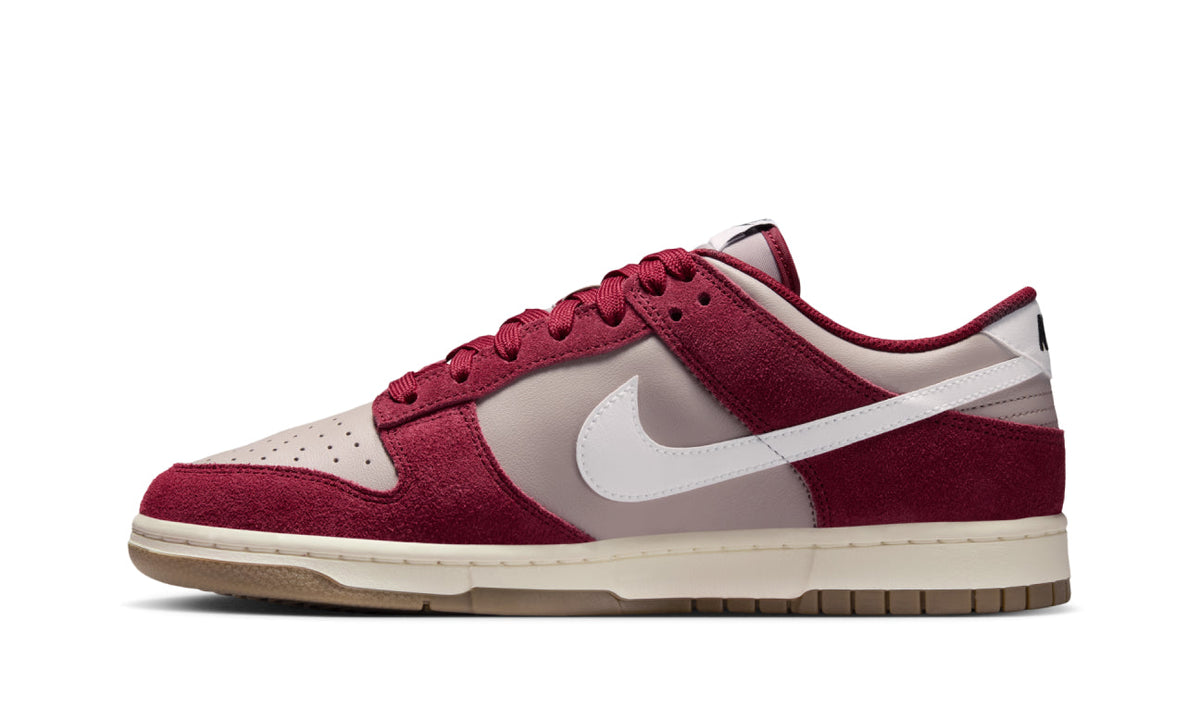 Nike Dunk Low Retro SE College Grey Team Red