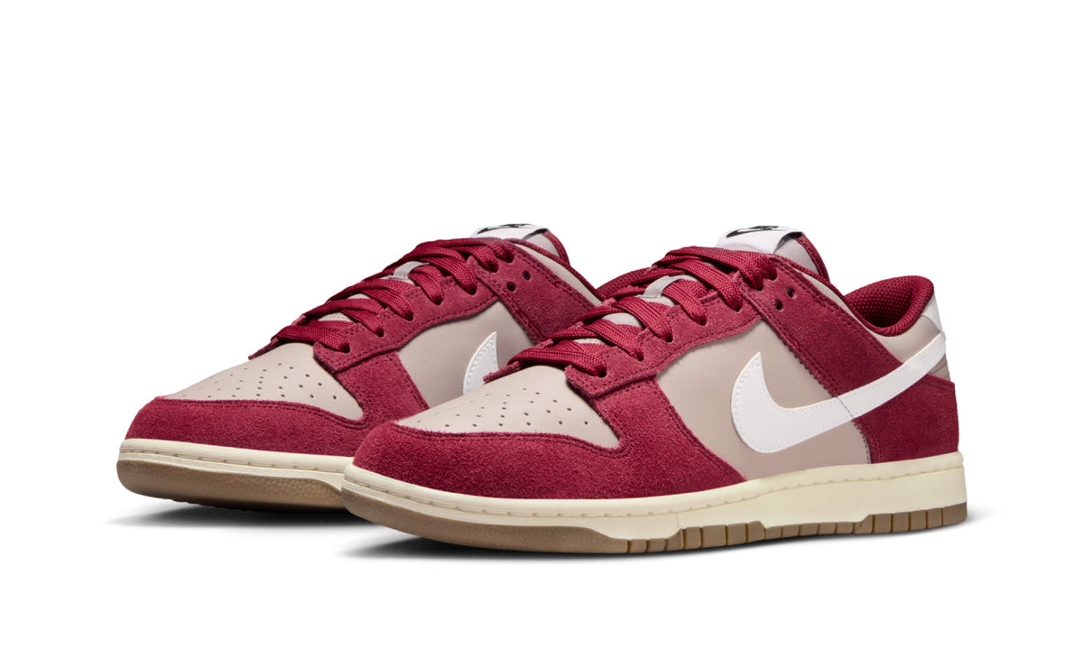 Nike Dunk Low Retro SE College Grey Team Red