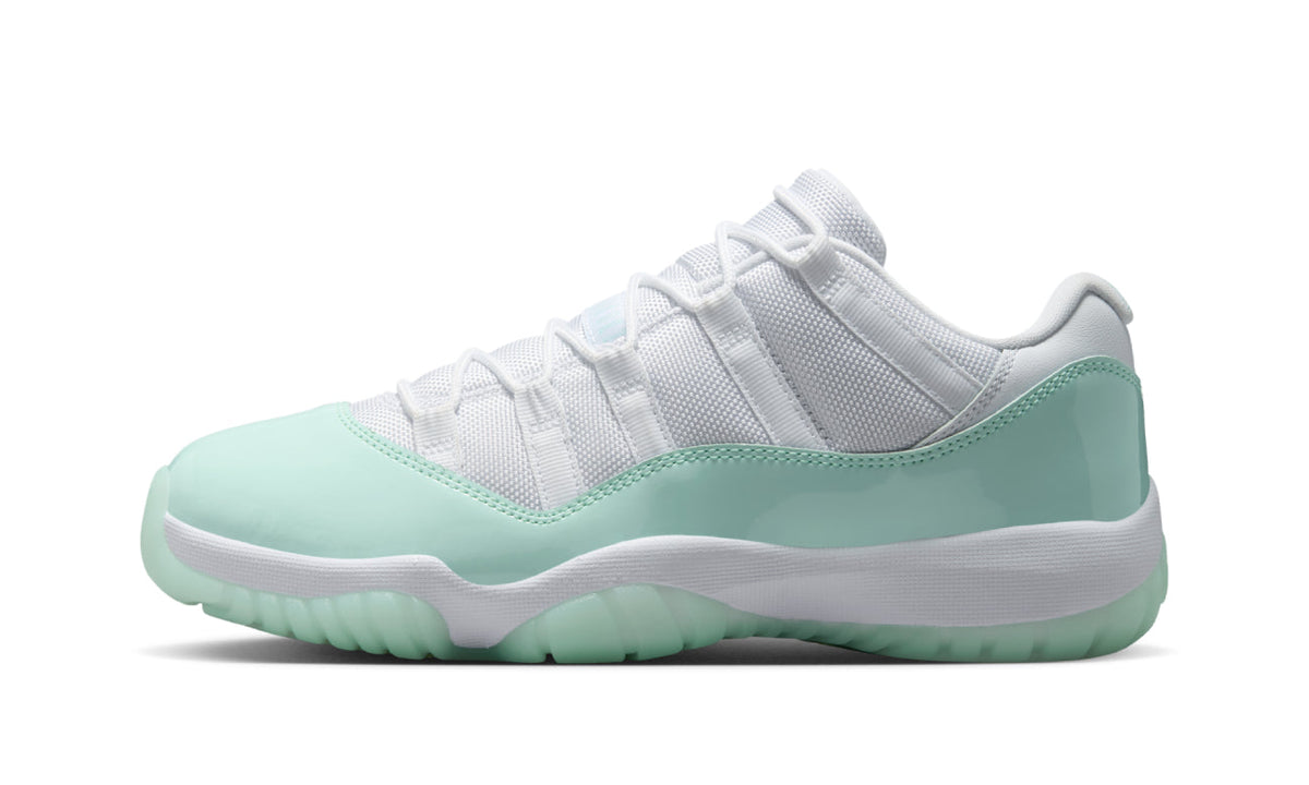 Air Jordan 11 Retro Low Igloo (W)