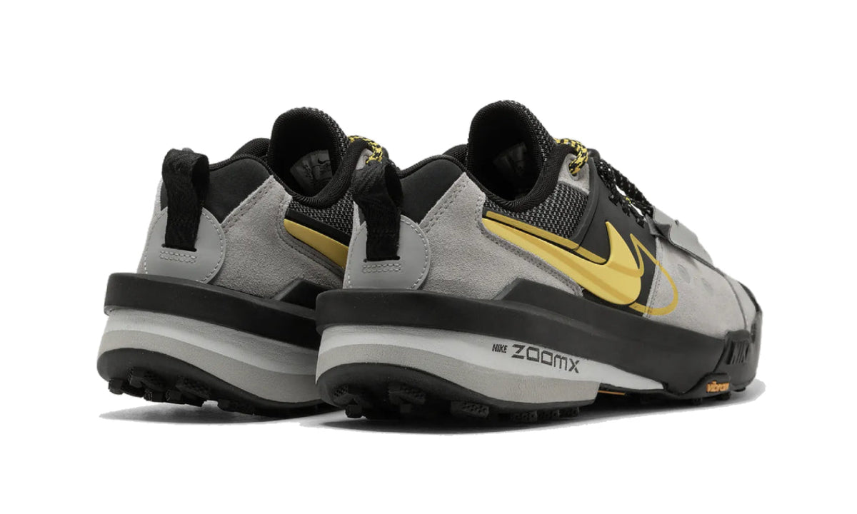 Nike Zegamadome SP sacai Matte Silver Yellow